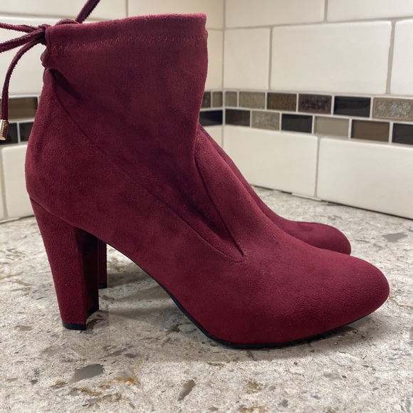 Unisa Unressie ultra suede ankle booties - Picture 3 of 9
